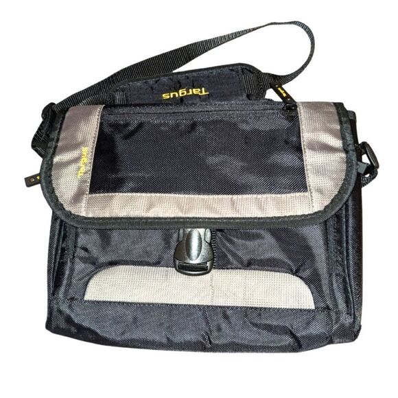 ‎🤩 Targus black bag🤩 2 for $20 - Picture 1 of 5